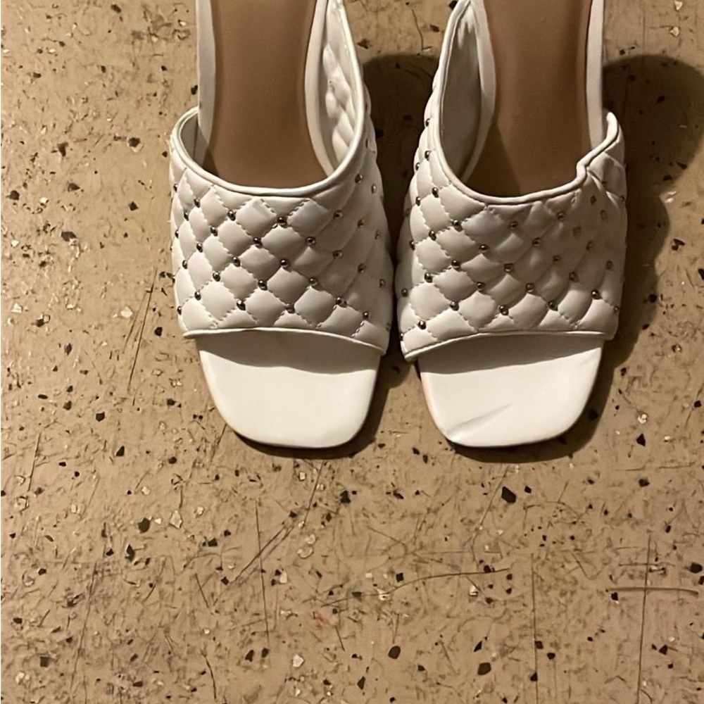 Elegant White Quilted Women's Shoes
